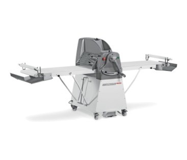 Efficient Italian Dough Sheeter